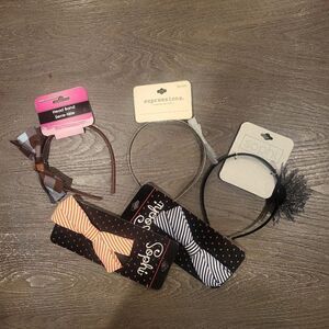 Little Girl Bundled 5 Headlands